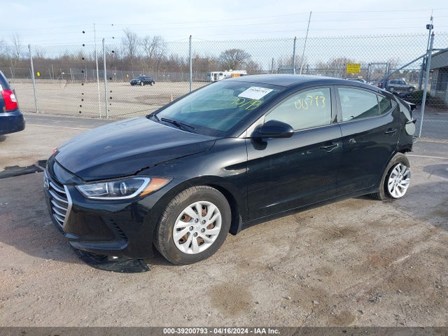 Hyundai ELANTRA SE 2018 5NPD74LF6JH274375 Image 2