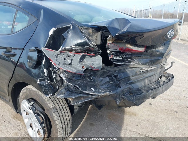 Hyundai ELANTRA SE 2018 5NPD74LF6JH274375 Image 6