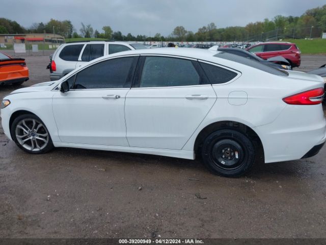 3FA6P0CD9KR150055 Ford FUSION SEL
