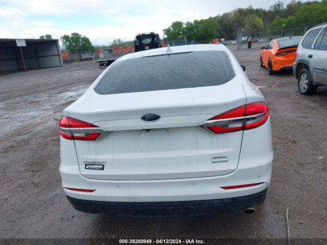 3FA6P0CD9KR150055 Ford FUSION SEL