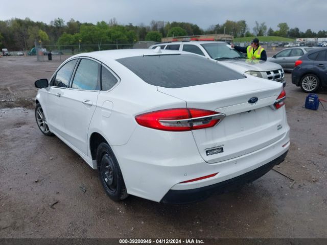 3FA6P0CD9KR150055 Ford FUSION SEL