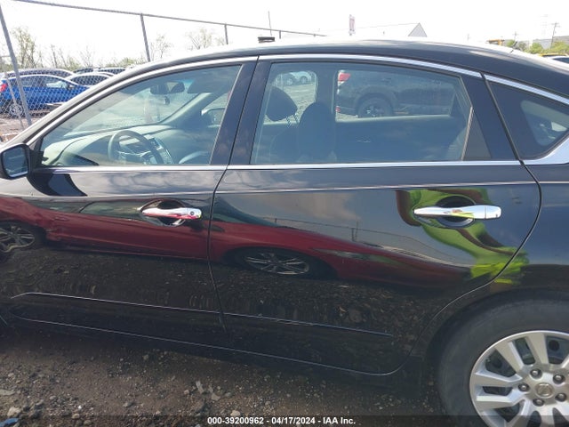 Nissan Altima 2.5 S 2018 1N4AL3AP4JC471373 Image 14