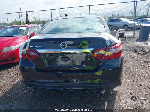 Nissan Altima 2.5 S 2018 1N4AL3AP4JC471373 Image 16