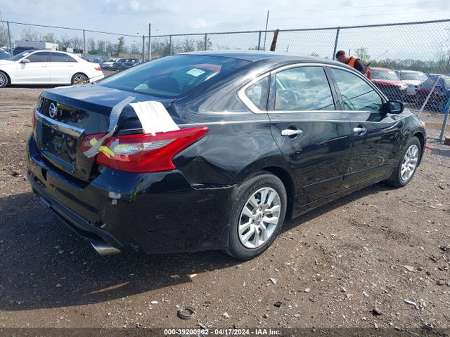 Nissan Altima 2.5 S 2018 1N4AL3AP4JC471373 Image 4