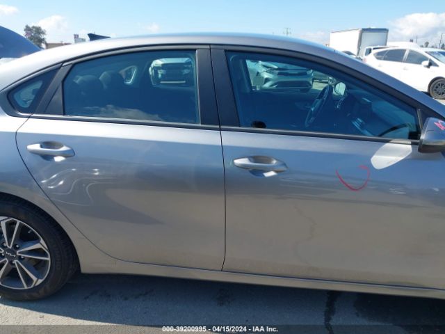 3KPF24AD8PE536841 KIA Forte Lxs