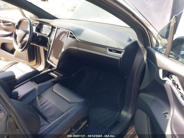 5YJXCBE26GF012175 Tesla Model X 60d/70d/75d/90d/p100d