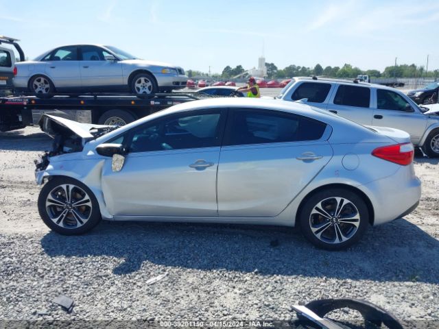 KNAFX4A84E5103222 KIA FORTE EX
