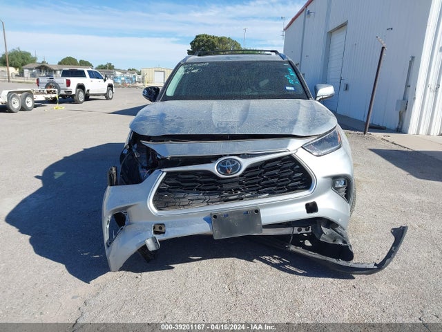 Toyota Highlander Xle 2021 5TDGZRBH1MS533022 Image 12
