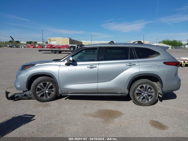 Toyota Highlander Xle 2021 5TDGZRBH1MS533022 Image 14