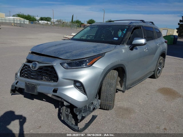 Toyota Highlander Xle 2021 5TDGZRBH1MS533022 Image 2