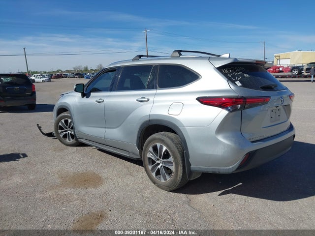 Toyota Highlander Xle 2021 5TDGZRBH1MS533022 Image 3