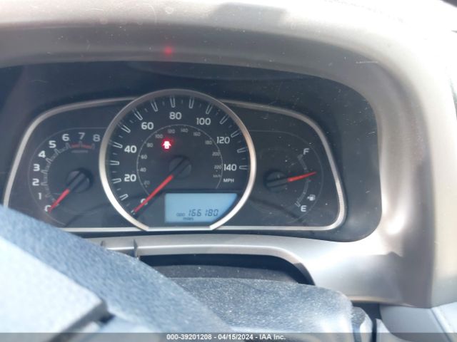 JTMZFREV6FJ056655 Toyota RAV4 LE