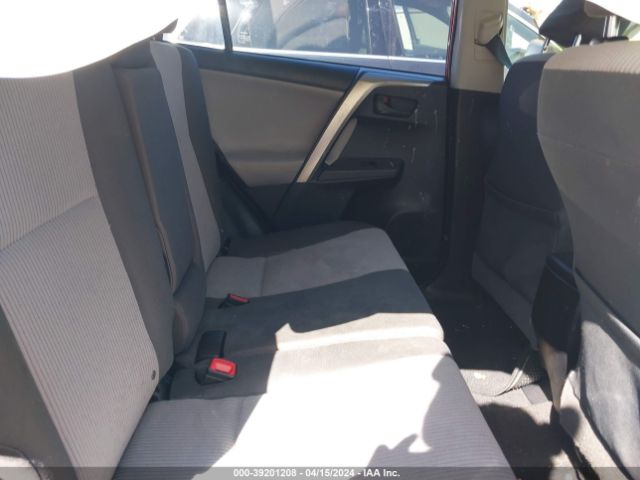 JTMZFREV6FJ056655 Toyota RAV4 LE