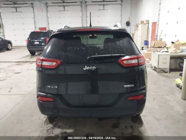1C4PJMCB9FW675514 Jeep Cherokee Latitude