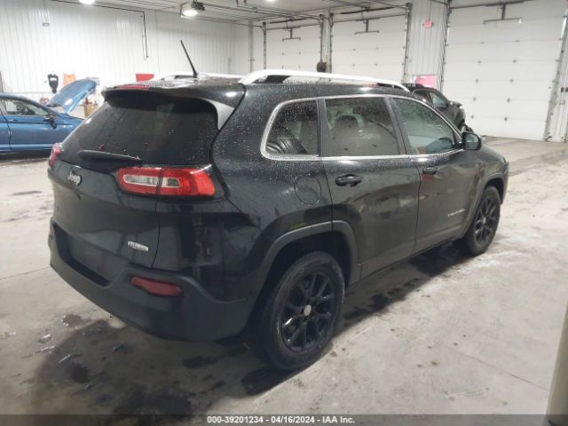 1C4PJMCB9FW675514 Jeep Cherokee Latitude