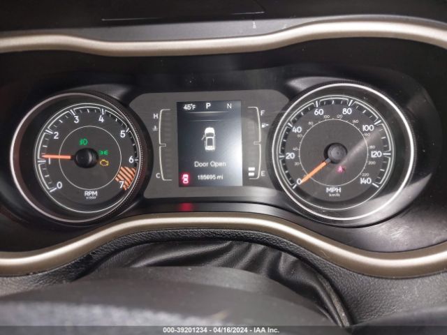 1C4PJMCB9FW675514 Jeep Cherokee Latitude