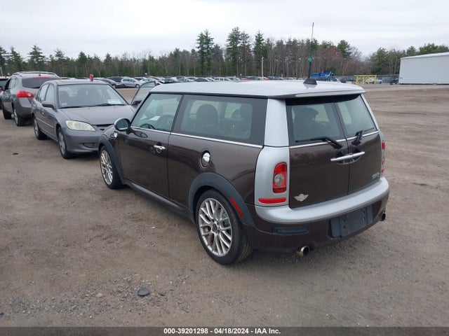2008 MINI COOPER S CLUBMAN WMWMM33548TP88478 Photo 2