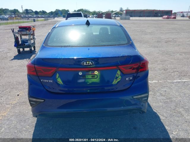 3KPF54AD1ME393606 KIA FORTE EX