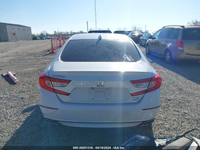 1HGCV2F92JA054395 Honda Accord Touring 2.0t
