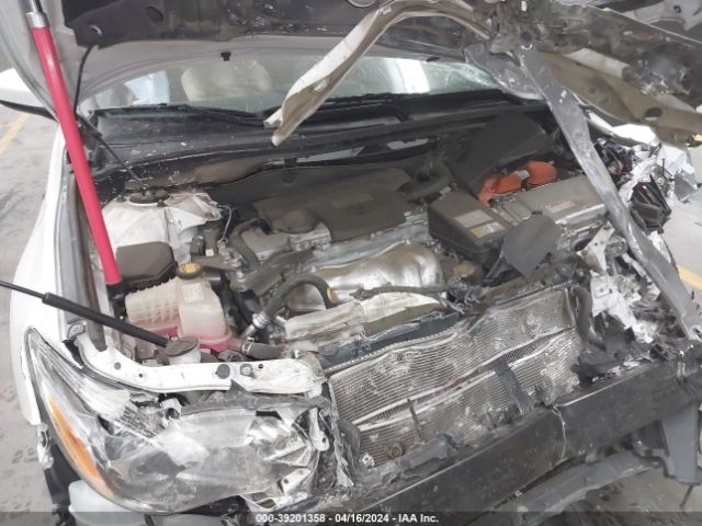 4T1BD1FKXFU172965 Toyota Camry Hybrid Le