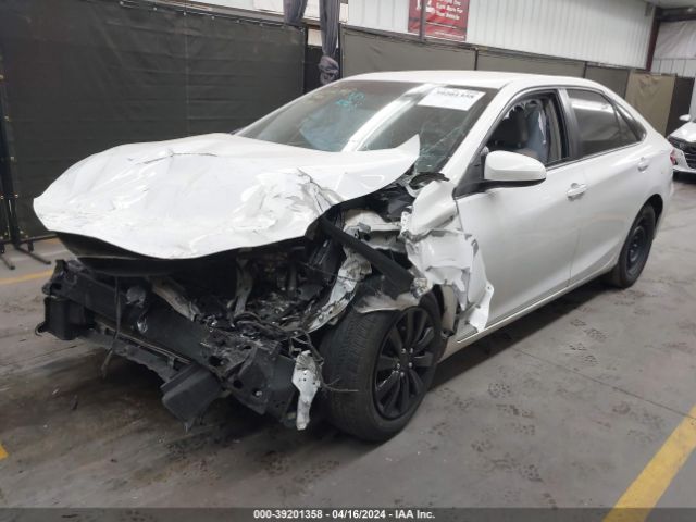 4T1BD1FKXFU172965 Toyota Camry Hybrid Le