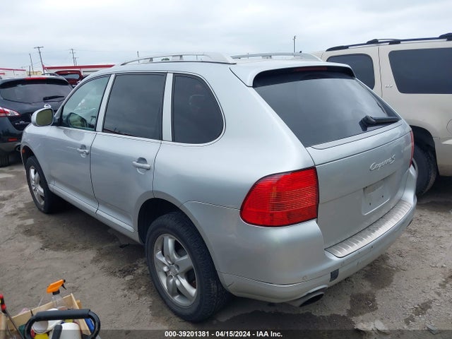 2005 PORSCHE CAYENNE WP1AB29PX5LA66215 Photo 2