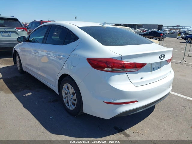 Hyundai ELANTRA SE 2017 5NPD74LFXHH186987 Image 3