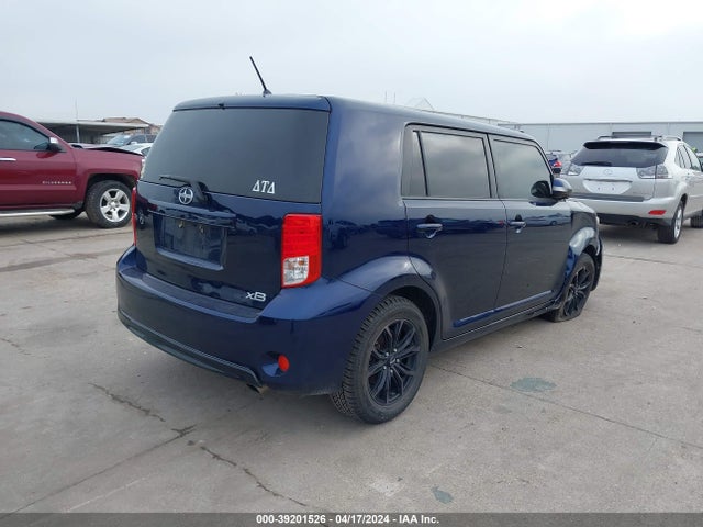 Scion XB 2015 JTLZE4FEXFJ071569 Image 4