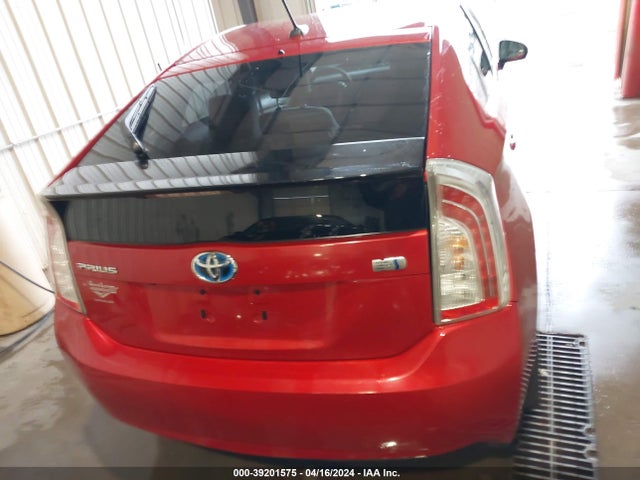 Toyota Prius Three 2015 JTDKN3DU1F1909473 Image 16