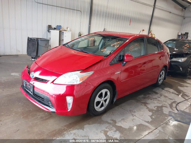 Toyota Prius Three 2015 JTDKN3DU1F1909473 Image 2