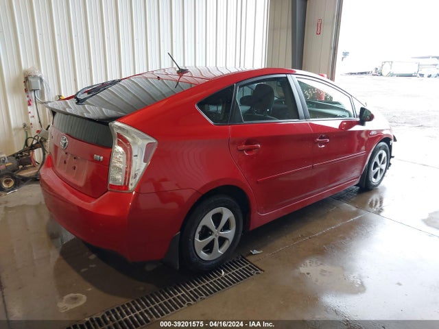 Toyota Prius Three 2015 JTDKN3DU1F1909473 Image 4