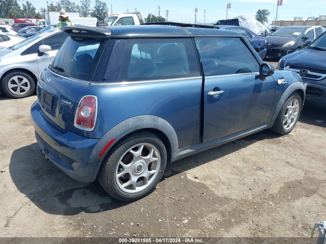2010 MINI COOPER S WMWMF7C54ATZ73976 Photo 3
