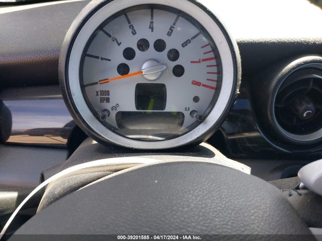 2010 MINI COOPER S WMWMF7C54ATZ73976 Photo 6
