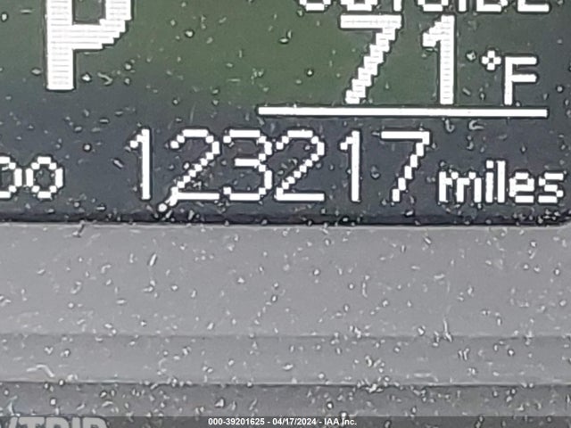 Toyota COROLLA LE 2018 5YFBURHE9JP753227 Image 15