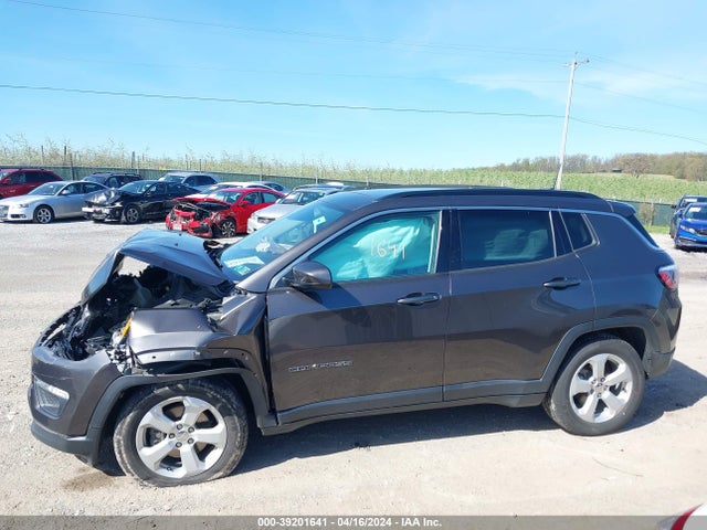 Jeep Compass Latitude 4x4 2019 3C4NJDBB1KT740610 Image 14