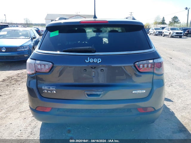 Jeep Compass Latitude 4x4 2019 3C4NJDBB1KT740610 Image 16