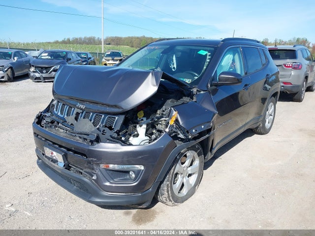 Jeep Compass Latitude 4x4 2019 3C4NJDBB1KT740610 Image 2