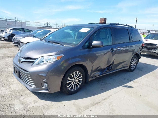 Toyota Sienna Xle Premium 2020 5TDYZ3DC6LS038266 Image 2