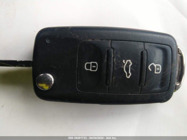 3VW2B7AJ7HM257617 Volkswagen Jetta 1.4t S