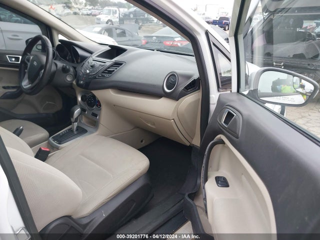 Ford FIESTA SE 2014 3FADP4BJ8EM200449 Image 5