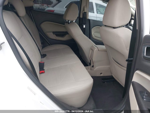 Ford FIESTA SE 2014 3FADP4BJ8EM200449 Image 8