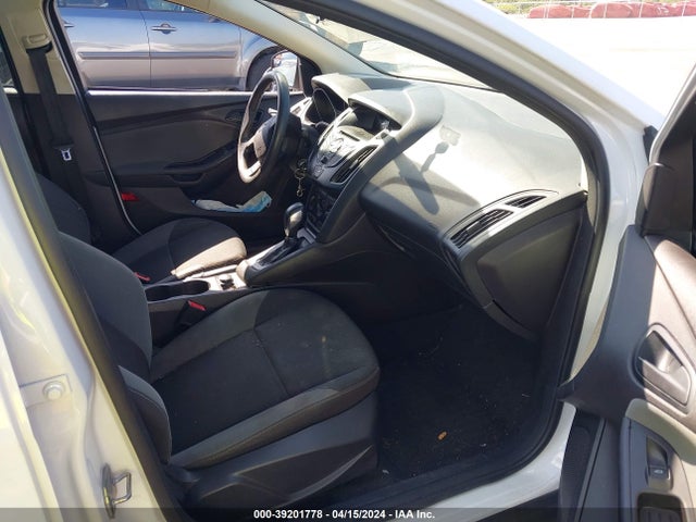 Ford FOCUS SE 2014 1FADP3F23EL233714 Image 5