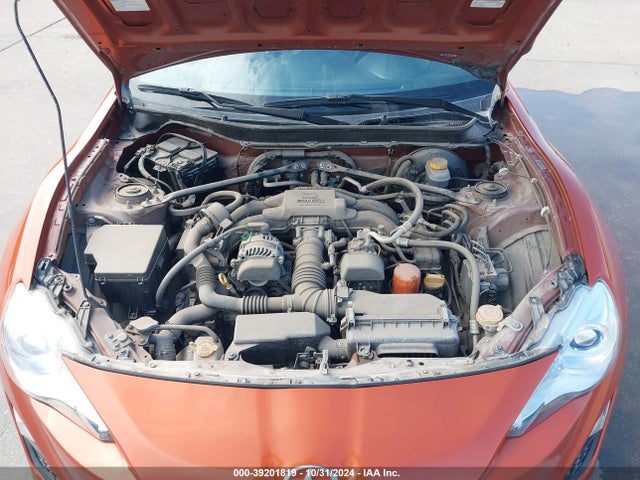 JF1ZNAA15F8702658 Scion FR-S
