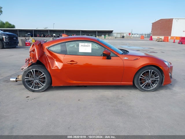 Scion FR-S 2015 JF1ZNAA15F8702658 Image 14