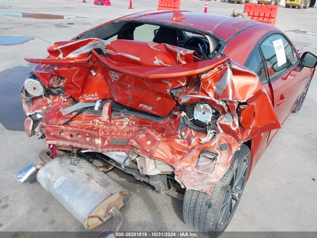 JF1ZNAA15F8702658 Scion FR-S