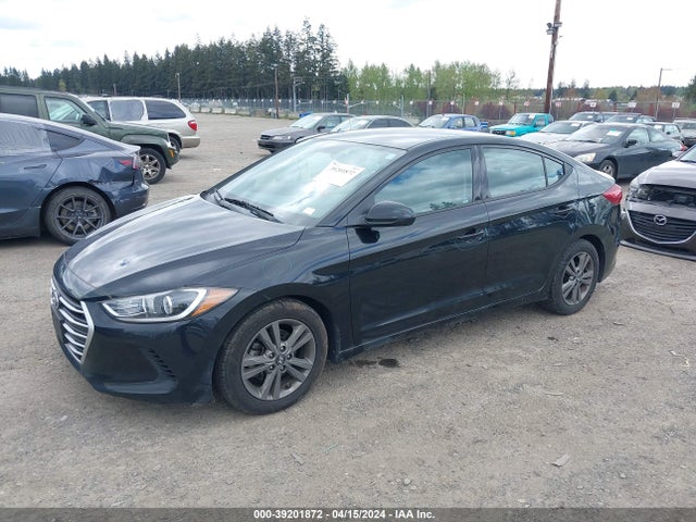 Hyundai ELANTRA SEL 2018 5NPD84LFXJH329293 Image 2