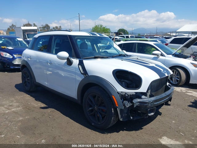 2016 MINI COUNTRYMAN WMWZC3C56GWT11072 Photo 0