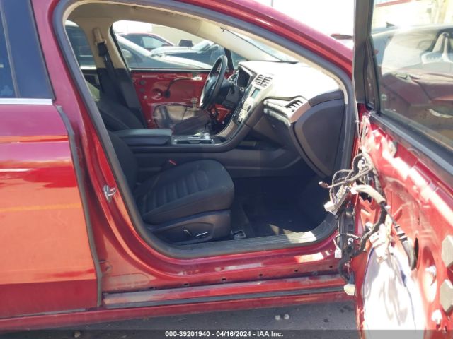 3FA6P0LU8HR231153 Ford Fusion Hybrid Se