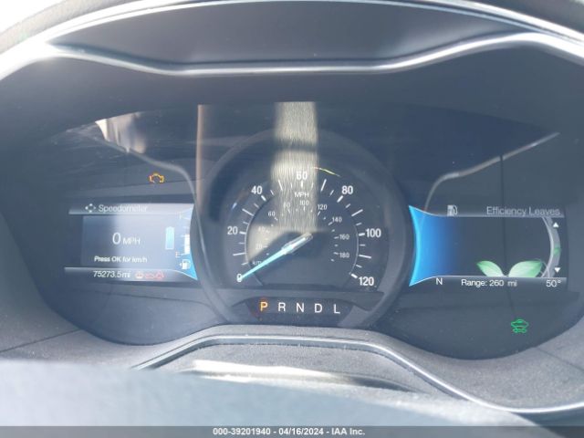 3FA6P0LU8HR231153 Ford Fusion Hybrid Se