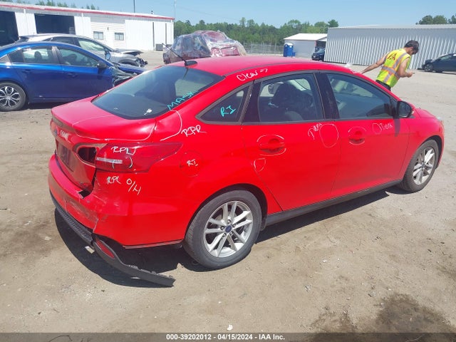 Ford FOCUS SE 2016 1FADP3F27GL300575 Image 4